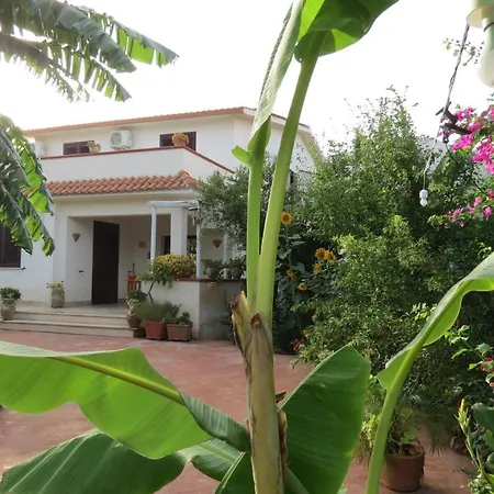 Villa Il Roseto Di Betty Piano T E 1