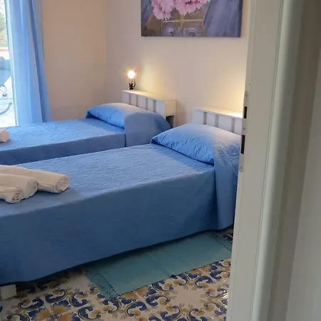 Villa Il Roseto Di Betty Piano T E 1 Palermo