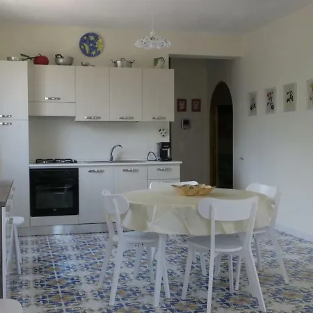 Villa Il Roseto Di Betty Piano T E 1