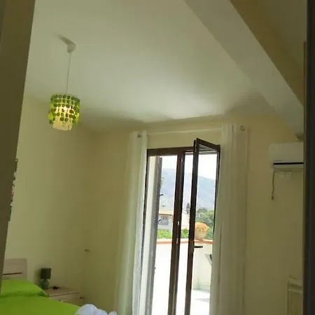 Villa Il Roseto Di Betty Piano T E 1 Palermo